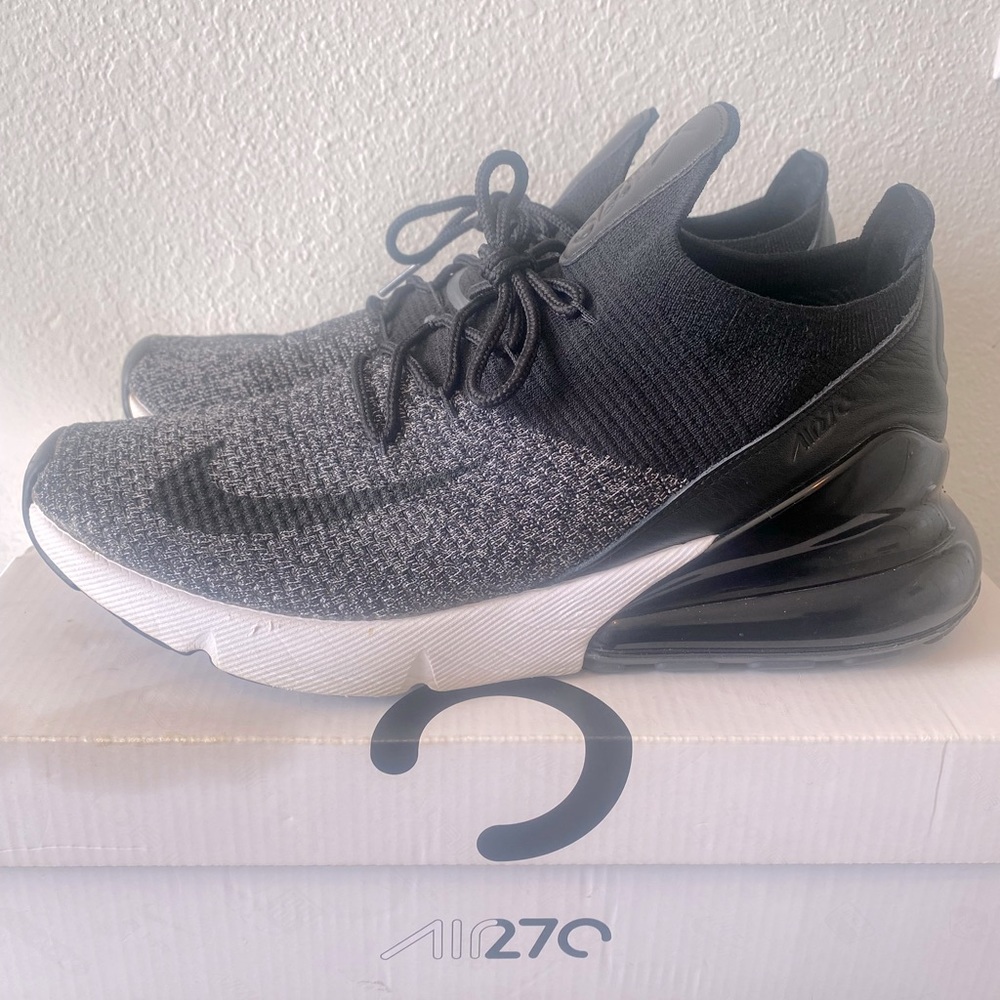 Nike Air Max 270 Flyknit
